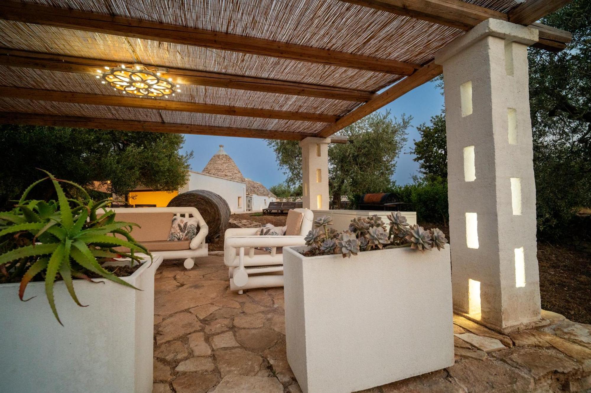 アルベロベッロ Il Trullo Della Rondininaヴィラ エクステリア 写真