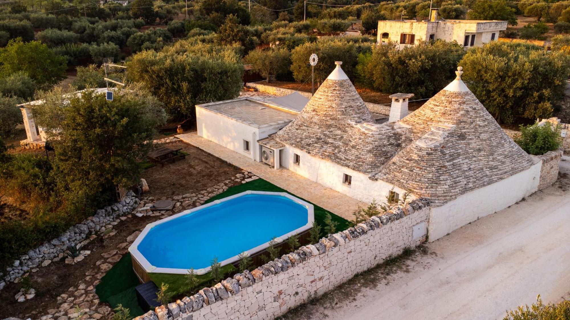 アルベロベッロ Il Trullo Della Rondininaヴィラ エクステリア 写真